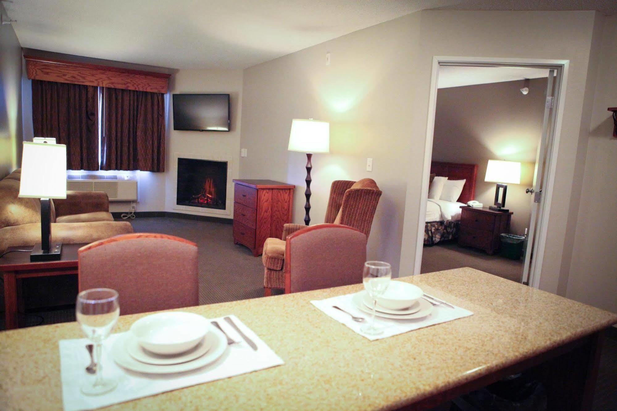 Grandstay Hotel & Suites Perham ภายนอก รูปภาพ
