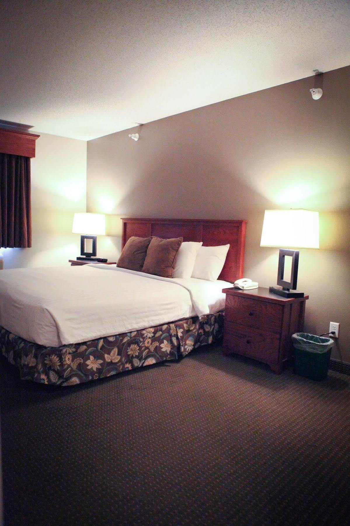 Grandstay Hotel & Suites Perham ภายนอก รูปภาพ
