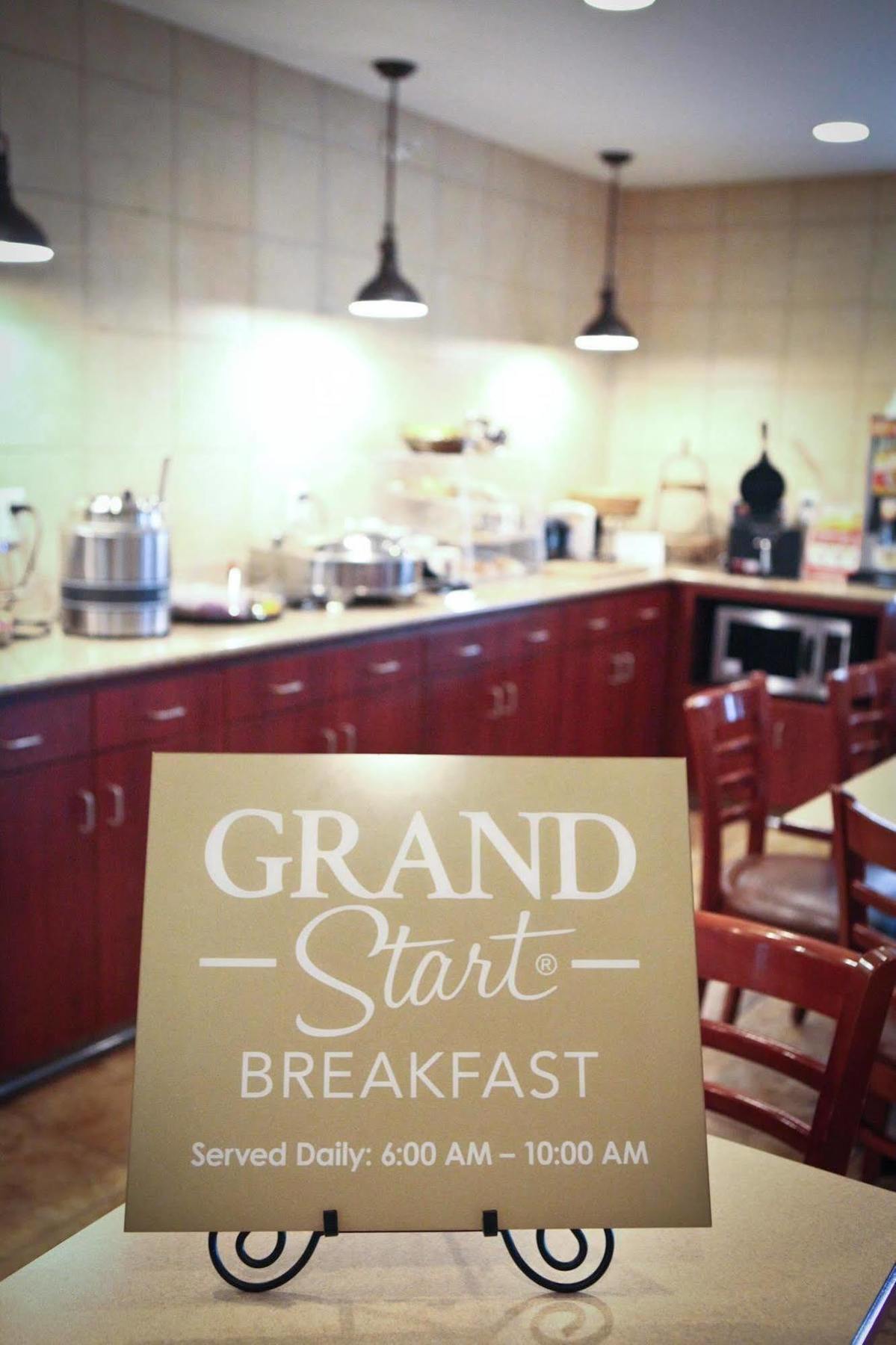 Grandstay Hotel & Suites Perham ภายนอก รูปภาพ